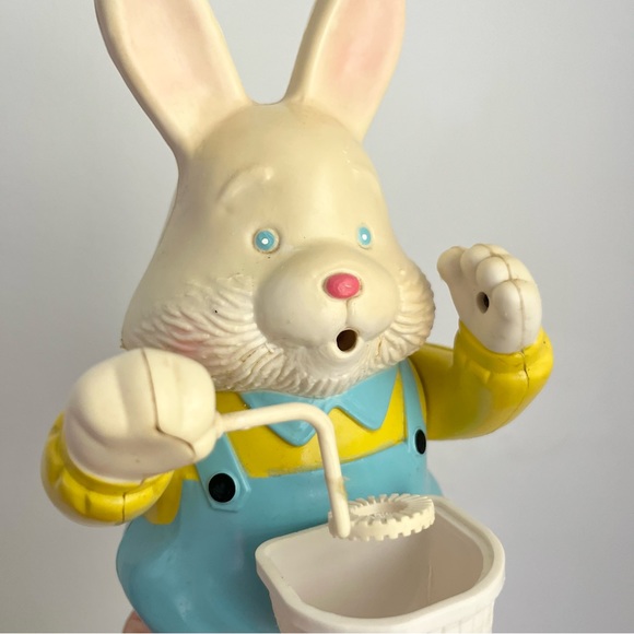 Vintage 1995 Gemmy Bubble Blowing Rabbit Animated Easter Decoration Kid’s Toy - Picture 8 of 8